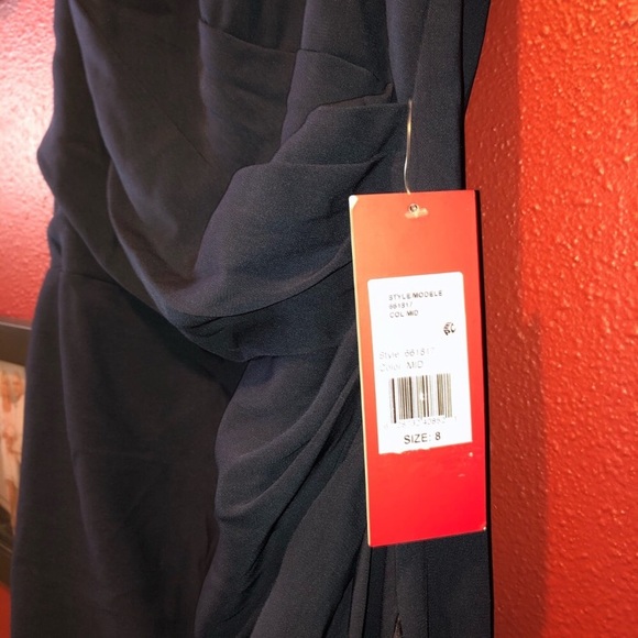 Carmen Marc Valvo Cascade Infusion Gown - Picture 13 of 15